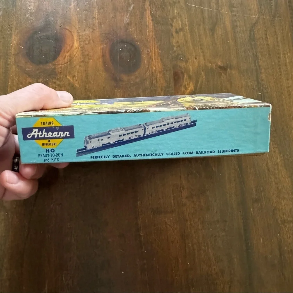 ATHEARN-#1757-WESTERN MARYLAND-4-BAY HOPPER CAR-BUILT KIT-LOT B-HO SCALE
